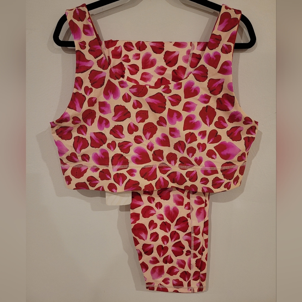 Fabletics Petal Set NWT